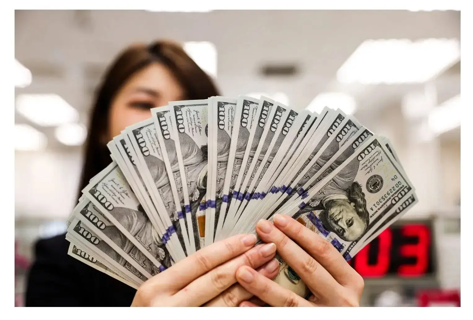 هشدار پزشکیان به بازار ارز رسید/ کانال 210 هزار تومانی دلار نزدیک است؟