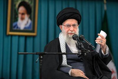  تصاویر دیده‌نشده از بازدید رهبر شهید از پشت صحنه فیلم سینمایی «محمد رسول‌الله» + فیلم