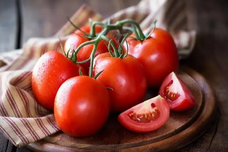 عوارض و فواید مصرف گوجهفرنگی