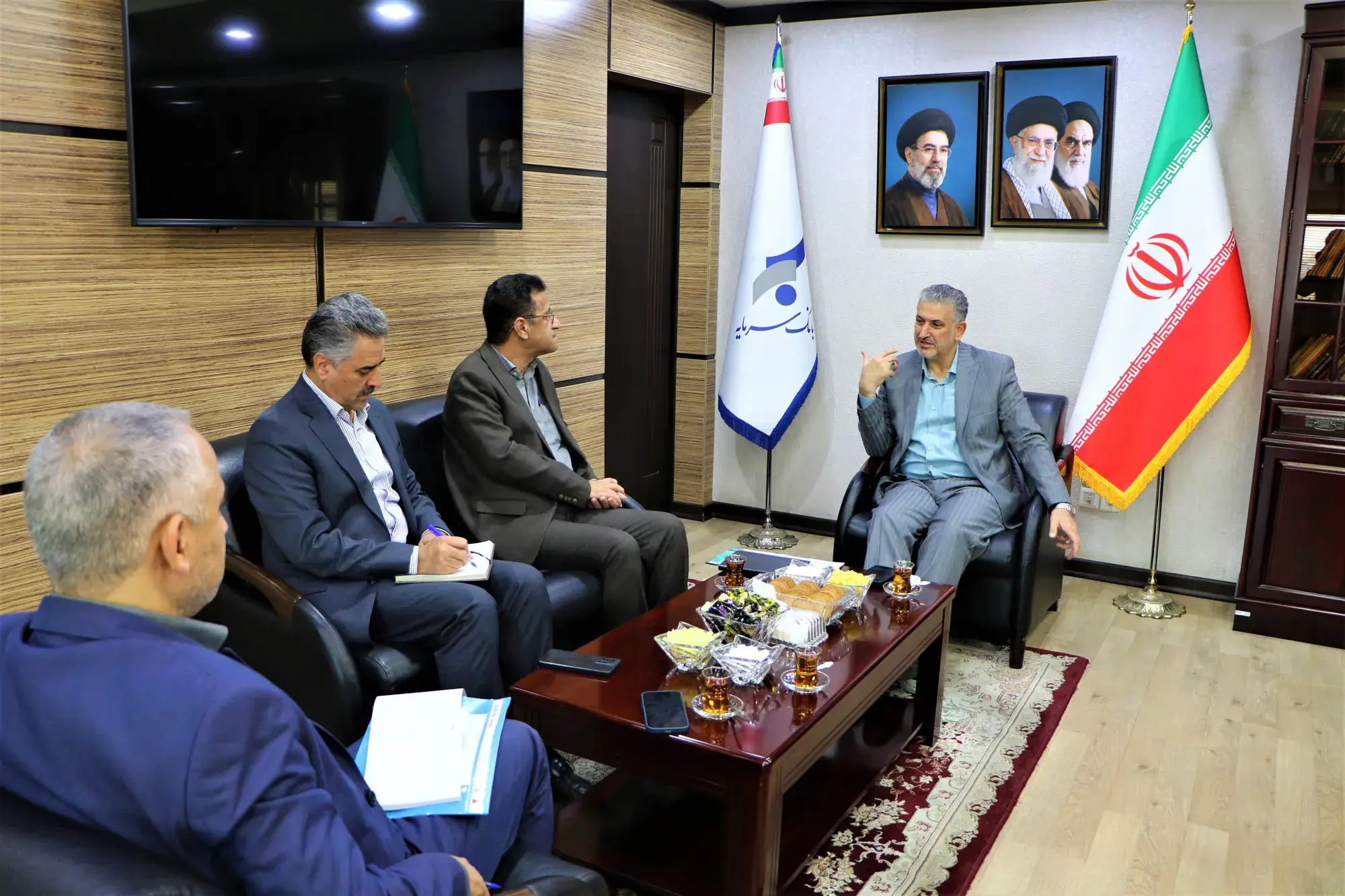 بانک سرمایه، همراه آموزش و پرورش هرمزگان در مسیر حمایت از فرهنگیان