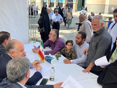 برگزاری میز خدمت ۲۲ دستگاه اجرایی برای رسیدگی مستقیم به مطالبات مردم