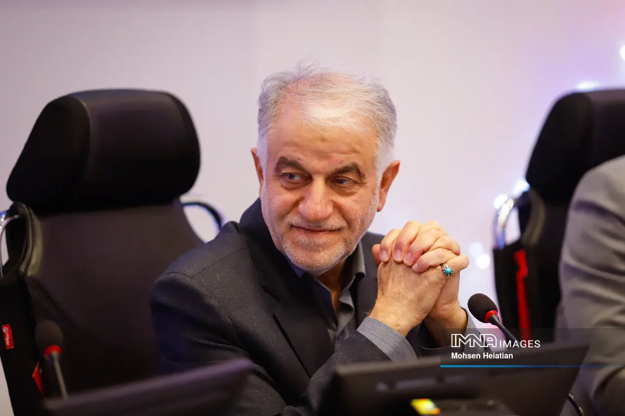تعیینتکلیف اراضی و تأمین روشنایی بزرگراه شهید رئیسی شتاب گیرد