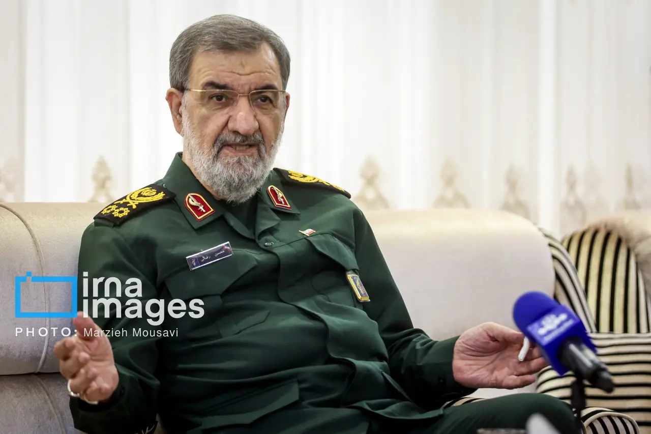  سرلشکر رضایی: تاکیدات امروز رهبر معظم انقلاب روشن و غیرقابل تفسیر است‏