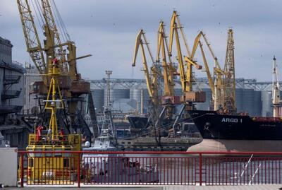  روزنامه لوموند: فعالیت بنادر اصلی اوکراین با تشدید حملات روسیه مختل شده است