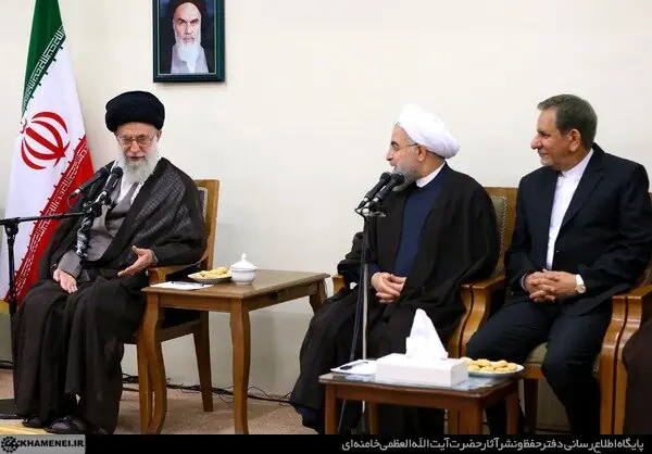  روحانی: رهبر شهید بارها نگذاشتند جنگ شود/ سال‌های ۶۹، ۷۷، ۷۸، ۸۲، ۹۲ و ۹۸ تا مرز جنگ رفتیم