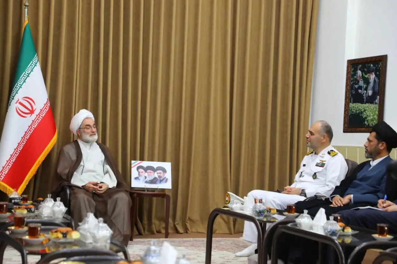 همافزایی ارتش و سپاه سدی تسخیرناپذیر برابر زیادهخواهی بیگانگان است