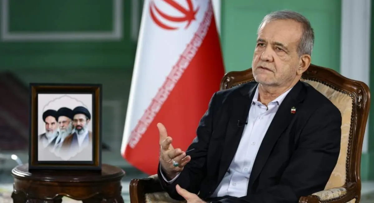  پزشکیان: رهبر انقلاب فرموده بودند اگر سه چهارم اعضای شورای عالی امنیت ملی به این نگاه رای دهند، ما نیز خواهیم پذیرفت ۱۲ عضو از ۱۳ عضو شعام موافق تفاهم‌نامه بودند شایعه بنزین ۵۰ هزار تومان صحت ندارد همکاری جدید دولت با شهرداری تهران برای کاهش مصرف سوخت | جهان نیوز