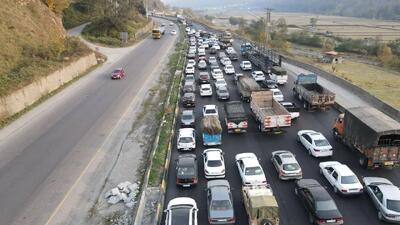 ترافیک سنگین در محور چالوس و آزادراههای منتهی به تهران