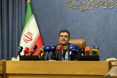معاون علمی رئیسجمهور هشدار داد: طرح «مقابله با نفوذ بیگانگان» روابط علمی ما با جهان را قطع میکند