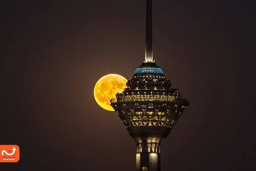  ببینید | درخشش ماه کامل در آسمان تهران؛ زیبایی شب پایتخت