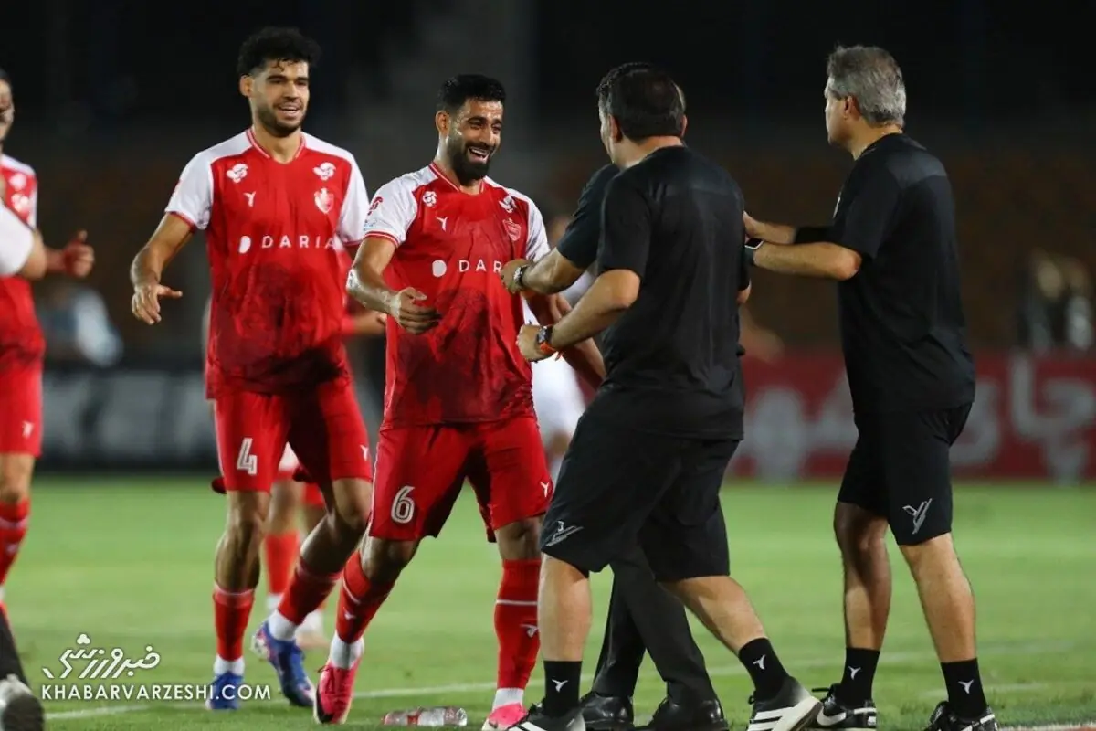  گزارش تصویری| دژ دفاعی ملوان راحت فرو ریخت؛ پرسپولیس با برد به دربی رسید