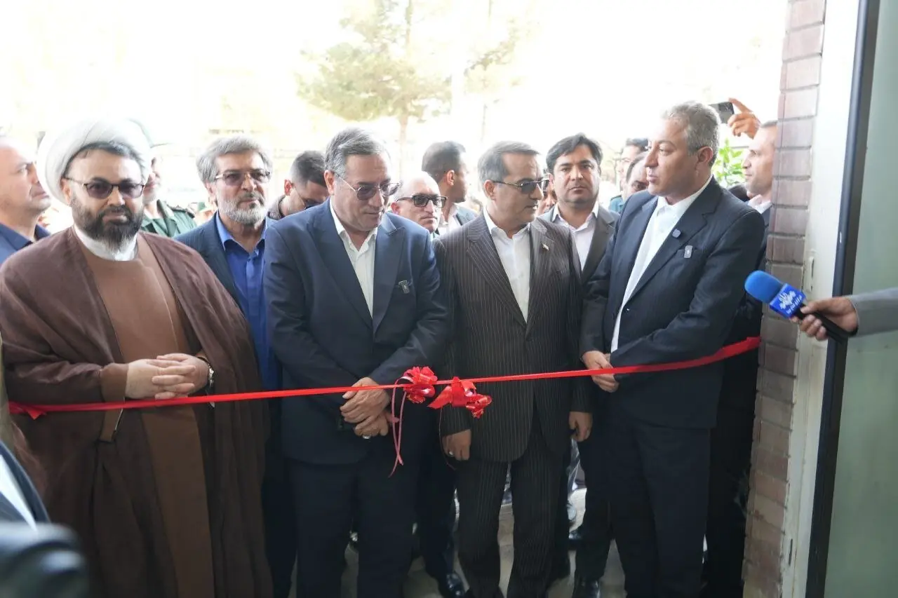 ساختمان فرمانداری ومجتمع اداری چهار برج به بهره برداری رسید
