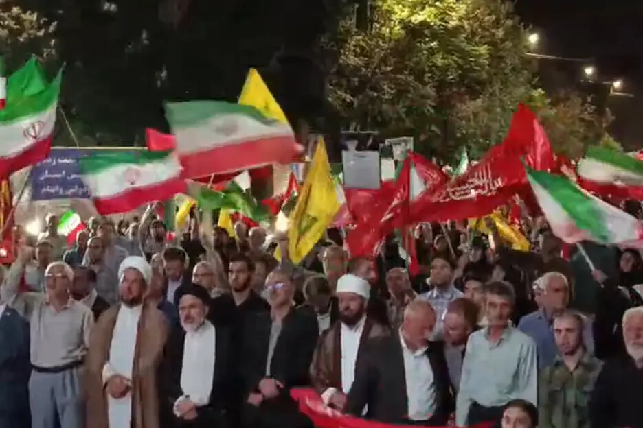  قرار همدلی و اتحاد مردم ارومیه در حمایت از رهبری و انقلاب