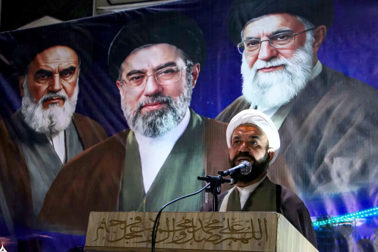  کلانتری: دشمن از میدان جنگ به جبهه اقتصاد کوچ کرده است