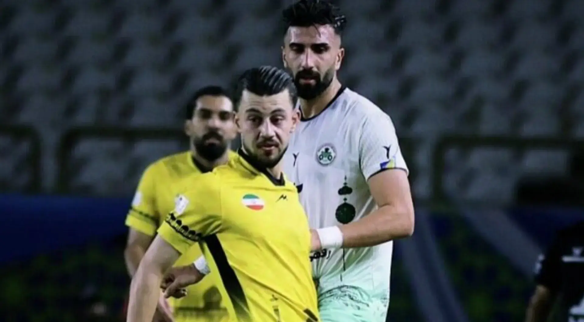  خلاصه بازی فجر سپاسی و ذوب آهن - پارس فوتبال