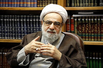  مقامات علمی امام صادق (ع) تمام شدنی نیست/ مخالفان اهل بیت از انحصار در مذاهب چهارگانه خارج شوند/ آرای امام صادق (ع) در حوزه های اهل سنت مطرح شود؛ آیت الله نجم الدین طبسی در گفت وگو با شفقنا