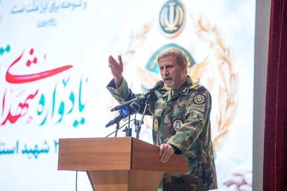 سرلشکر حاتمی: نیروهای مسلح با اقتدار و شجاعت در برابر دشمنان ایستادهاند