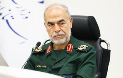 بیان ضعفها و اشکالات در رسانهها در دشمن امیدواری ایجاد میکند/ ما باید دشمن را از خطای محاسباتی دور کنیم