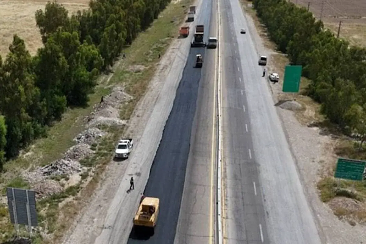  ۱۲ کیلومتر از راه‌های سیروان زیر پوشش آسفالت رفت