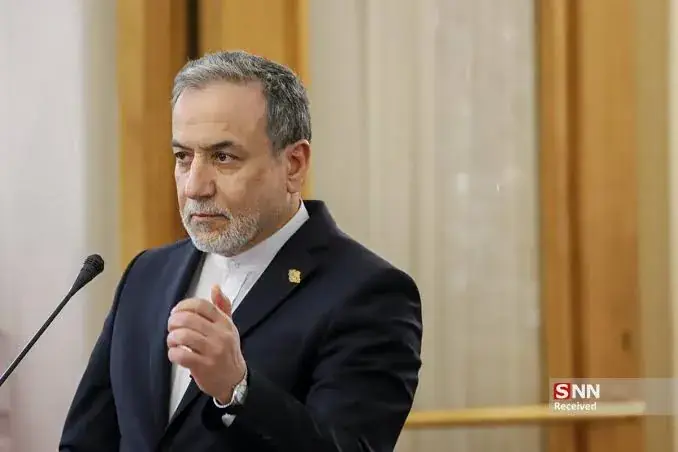 عراقچی: ملت ایران در جنگ ۴۰ روزه درس بزرگی به جهان اسلام دادند + فیلم