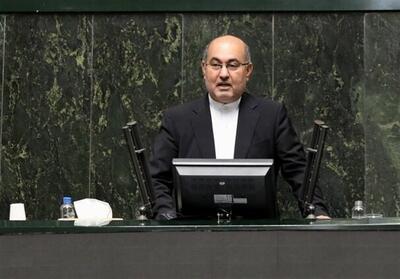 دهقان ناصرآبادی: افشای مسیرهای فروش نفت ضربه به امنیت اقتصادی کشور است - تسنیم