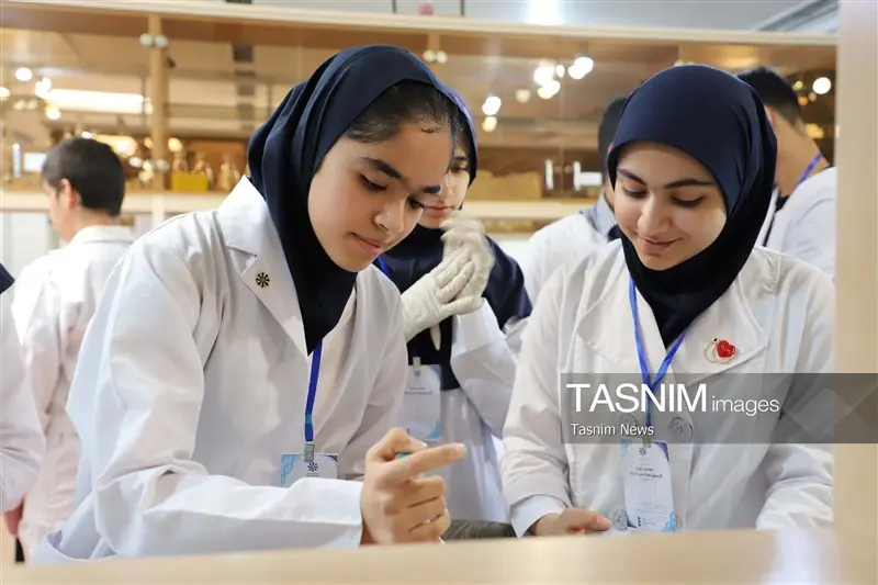نهمین کارسوق دانشآموزی کشوری مهندسی ژنتیک در شهرکرد تصاویر - تسنیم