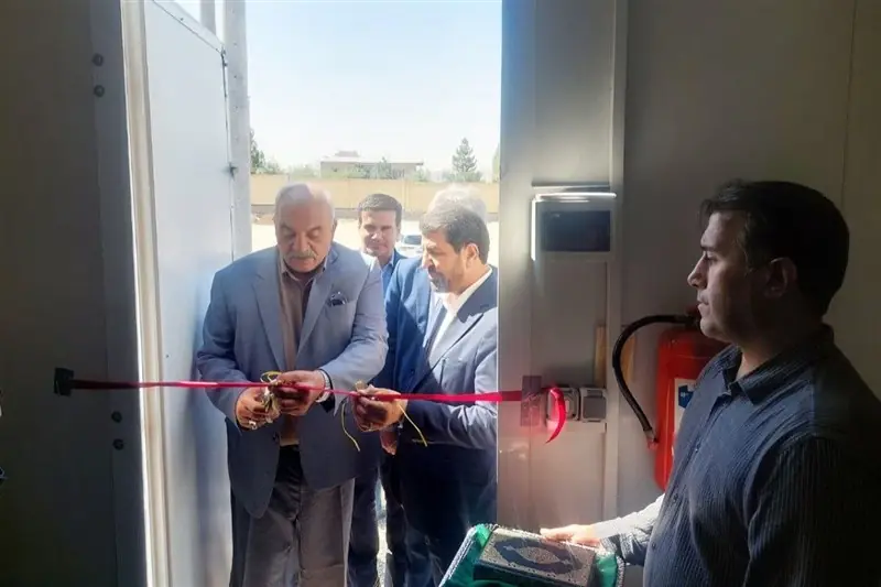 شهرک صنعتی رزن پس از سالها صاحب پست برق شد - تسنیم