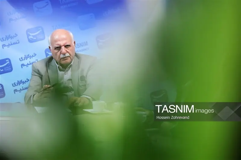  رئیس اتاق اصناف: برای تنظیم بازار، نرخ ارز را 6 ماه تثبیت کنید - تسنیم
