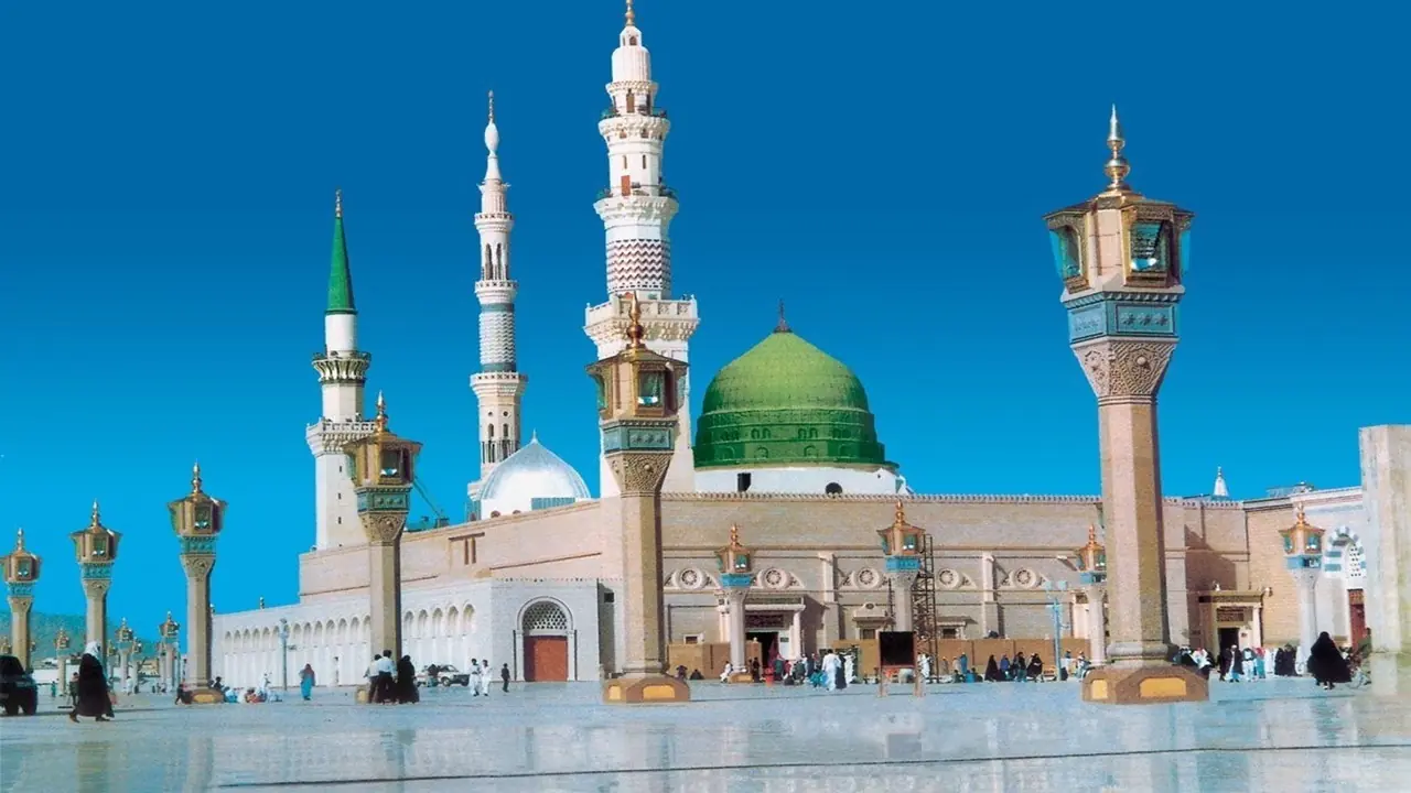 چگونه اخلاق نبوی حضرت محمد (ص) دلهای مخالفان را به اسلام نزدیک میکرد؟