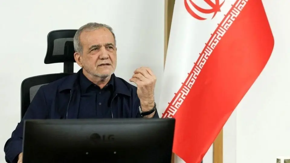 پزشکیان: آقای جبلی! اصلا صداوسیما را نگاه نمیکنم؛ وقتی میبینم اعصابم خراب میشود