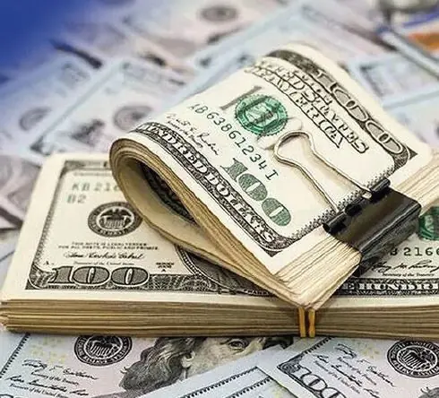 عرضه دلار در بانکها ۲۵ برابر تقاضا