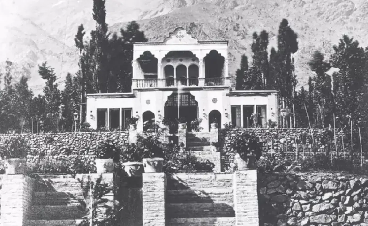 دکوراسیون داخلی یک خانۀ اعیانی در دوران قاجار (عکس)