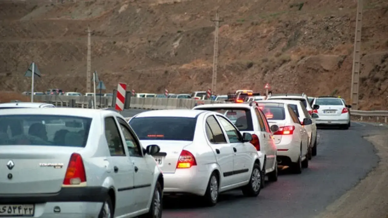  ترافیک در محورهای چالوس و هراز سنگین شد