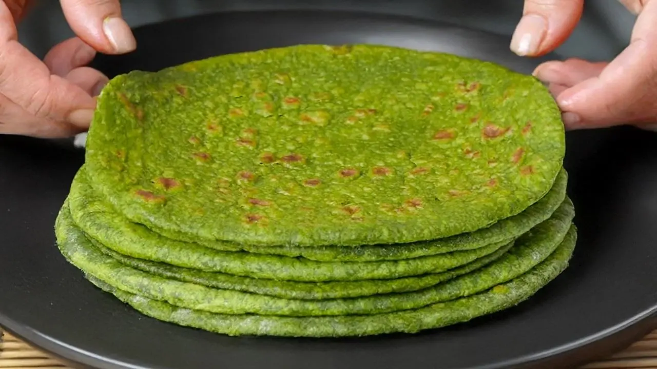 طرز تهیه نان تافتون رژیمی در ماهیتابه بدون آرد، شکر و مخمر