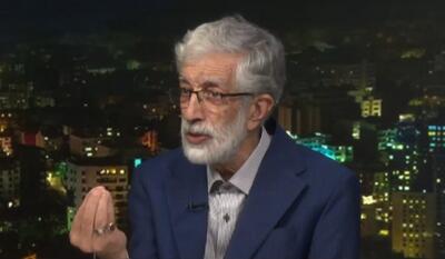  انتقاد مشاور رهبر انقلاب از پلاکاردهای ضد مذاکره در خیابان +ویدیو
