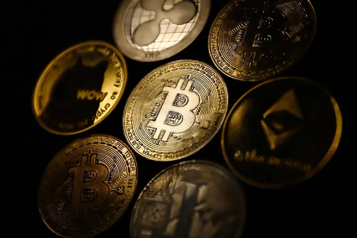  قیمت بیت کوین و ارز‌های دیجیتال امروز یکشنبه ۸ شهریور ۱۴۰۵ + جدول
