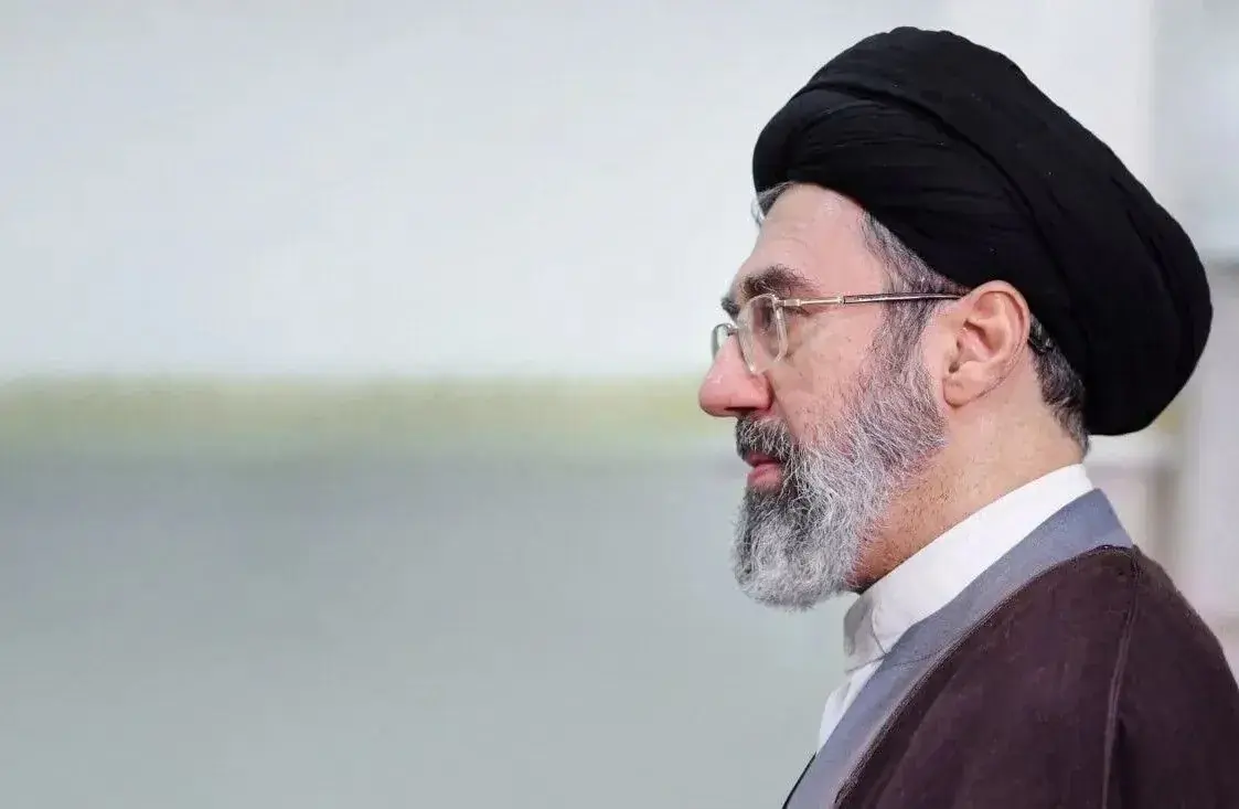 پست حساب رهبر انقلاب در ایکس: احاد ملت به هیچ وجه اجازه بروز هیچ اختلافی را در بین خود ندهند