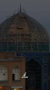  همنشینی ماه کامل و گنبد مسجد شیخ لطف‌الله اصفهان