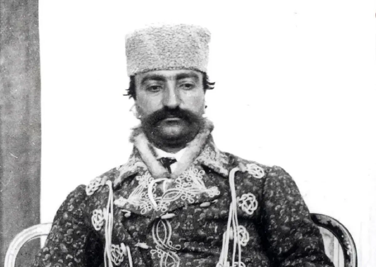  «ناصرالدین‌ شاه، ملیجک و امین حضور» در سفر