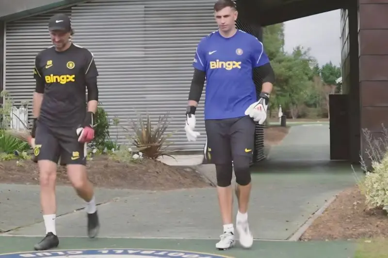 کابوس برایتون، این بار با پیراهن چلسی؛ مارتینز دوباره روبهروی همان تیم