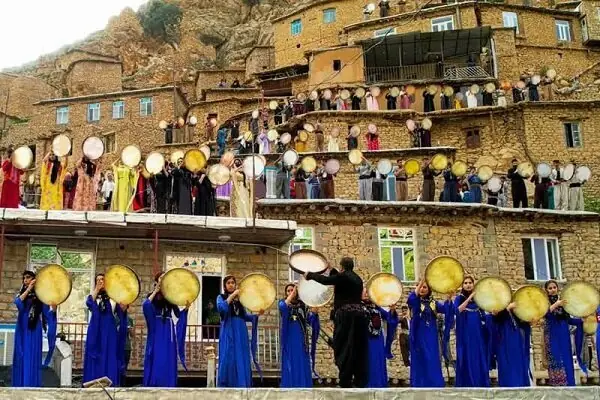 ۱۷ ربیع الاول در ایران چگونه جشن گرفته می شود؟ از «هزار دف» تا سفره های نذری