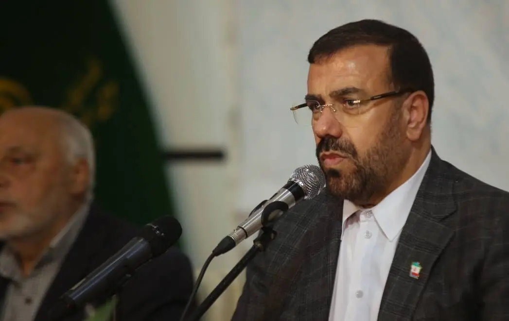  استاندار فارس: آیت‌الله سید محمد مهدی دستغیب نماد پیوند میان علم و اخلاق عملی بود