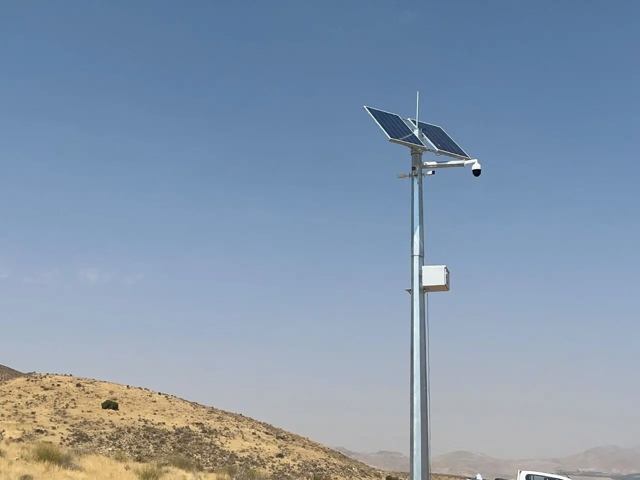 بمو زیر چشمهای همیشهبیدار