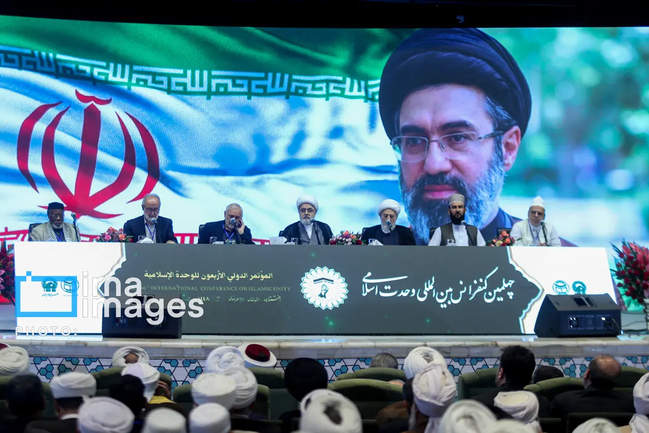  اختتامیه چهلمین کنفرانس بین‌المللی وحدت اسلامی در حرم مطهر رضوی