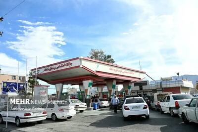 ⛽ پایان صفهای طولانی؛ بنزین به اندازه کافی هست، فقط سوختگیری غیرضروری نکنید!
