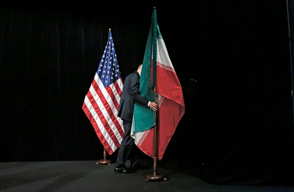 ساداتیان: در آمریکا معتقدند تفاهمنامه ۹۰ درصد به نفع ایران بوده/ اگر ما نتوانیم نفت صادر کنیم، اجازه نمیدهیم دیگران هم این کار را انجام دهند