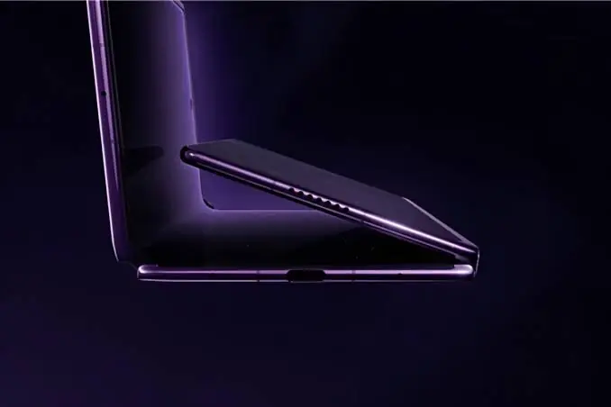  ببینید | تلفن همرا تاشوی سه‌تکه Huawei Mate XT 2 معرفی شد