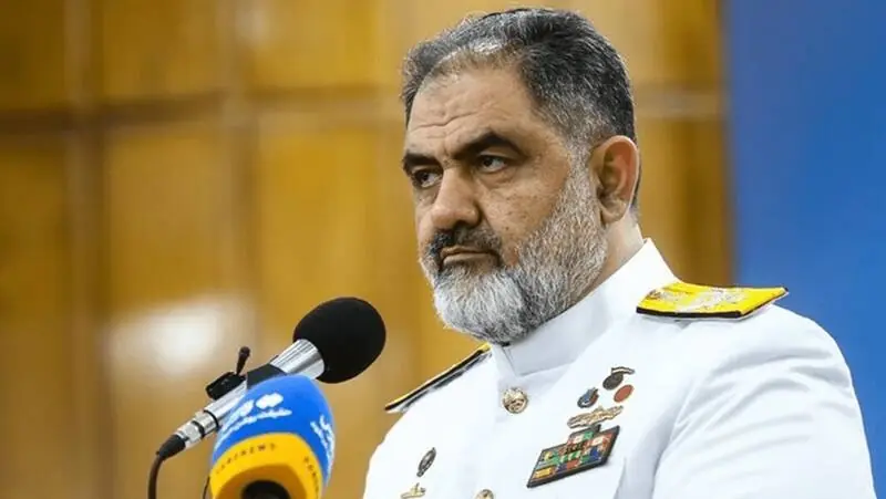 دریادار ایرانی: با همان روحیه شهدا از ایران دفاع میکنیم