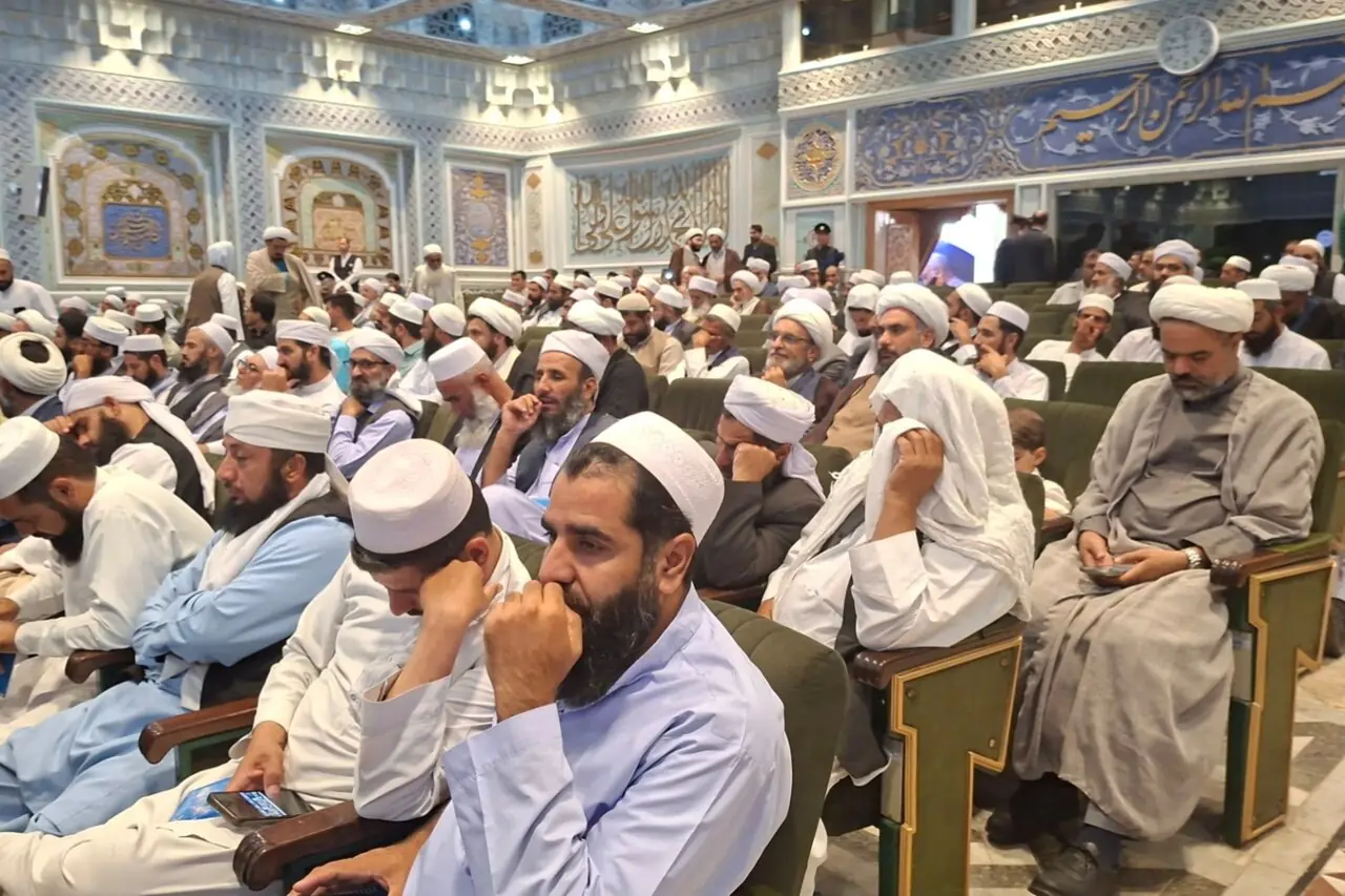 اختتامیه چهلمین کنفرانس بینالمللی وحدت اسلامی در حرم رضوی برگزار شد