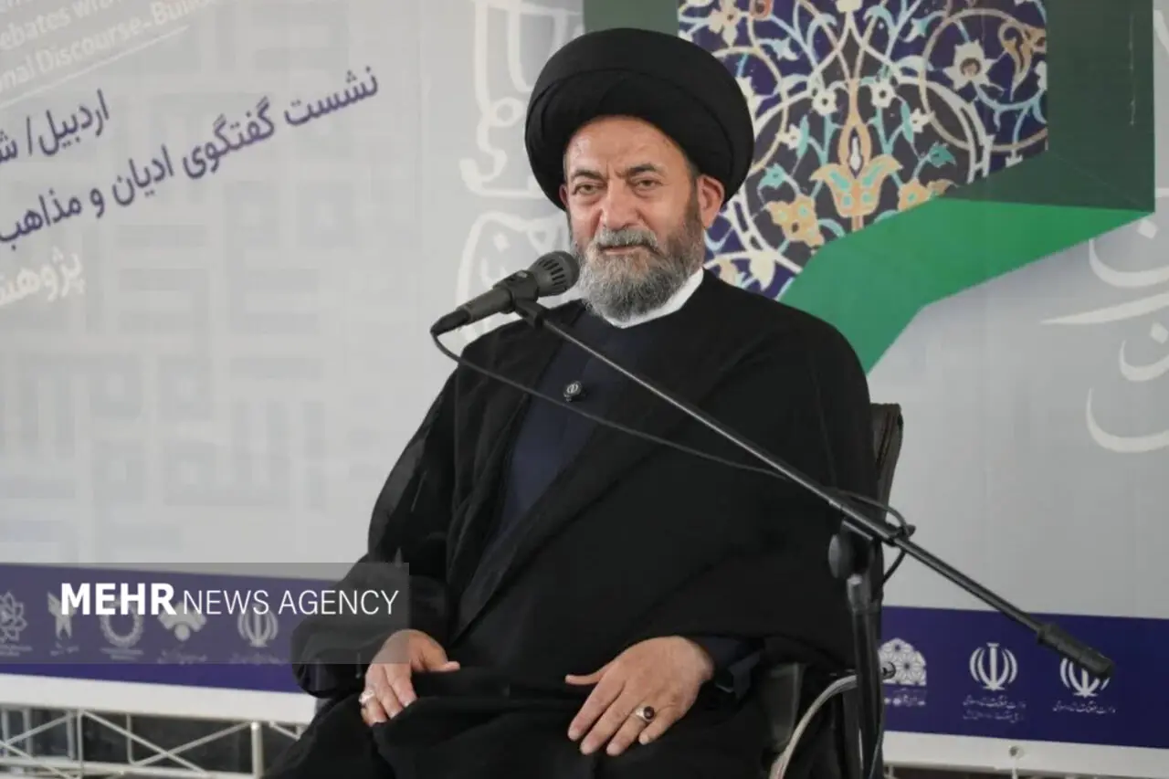 موضع گیری های پاپ ضربه بسیار مهلکی بر جایگاه ترامپ در آمریکا وارد کرد